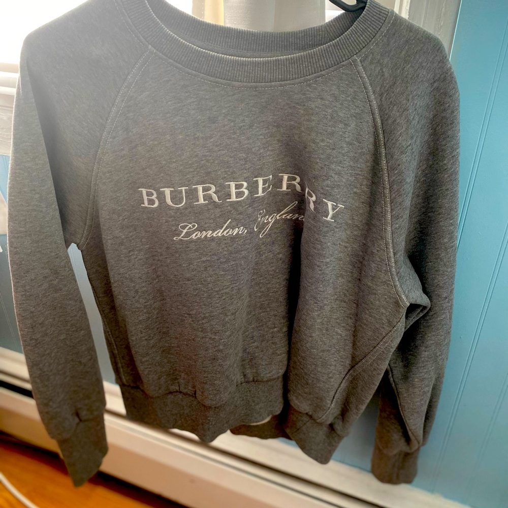 Burberry sweater